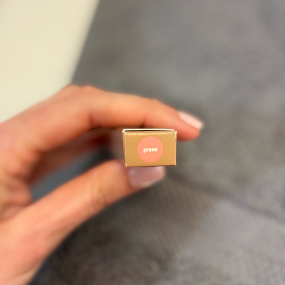 Rhode Lip Liner in shade Press (Pink) Brand New - Picture 2 of 5